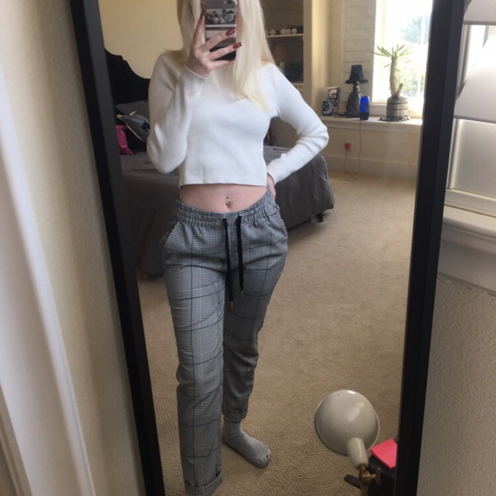 H&M PLAID PANTS SIZE US 2